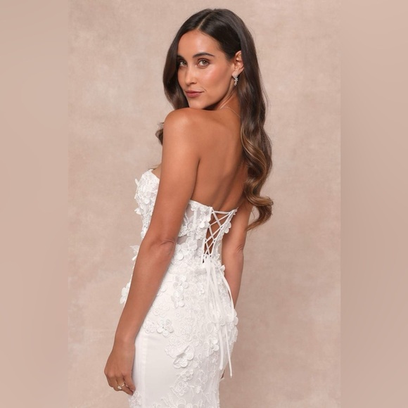 LULU’S Adoring Bliss White Tulle Strapless Lace Up Mermaid Maxi Dress - Picture 5 of 5